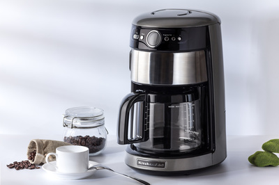 光影之間 用鏡頭捕捉Calasal咖啡機的設(shè)計美學(xué)與實用魅力